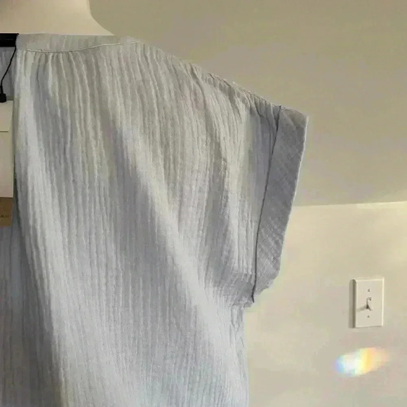 Banana Republic Gauze Button-Front Tee - Picture 11 of 13